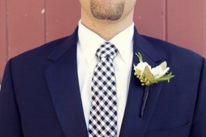 kockas-eskuvo-13-volegeny-nyakkendo