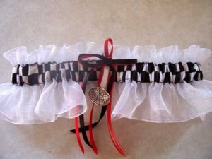 kockas-eskuvo-17-harisnyakoto-combfix