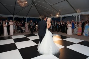 kockas-eskuvo-20-nyitotanc-elso-tanc